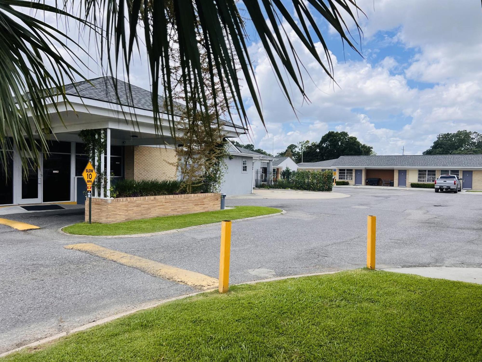 The Shades Motel Baton Rouge Bagian luar foto